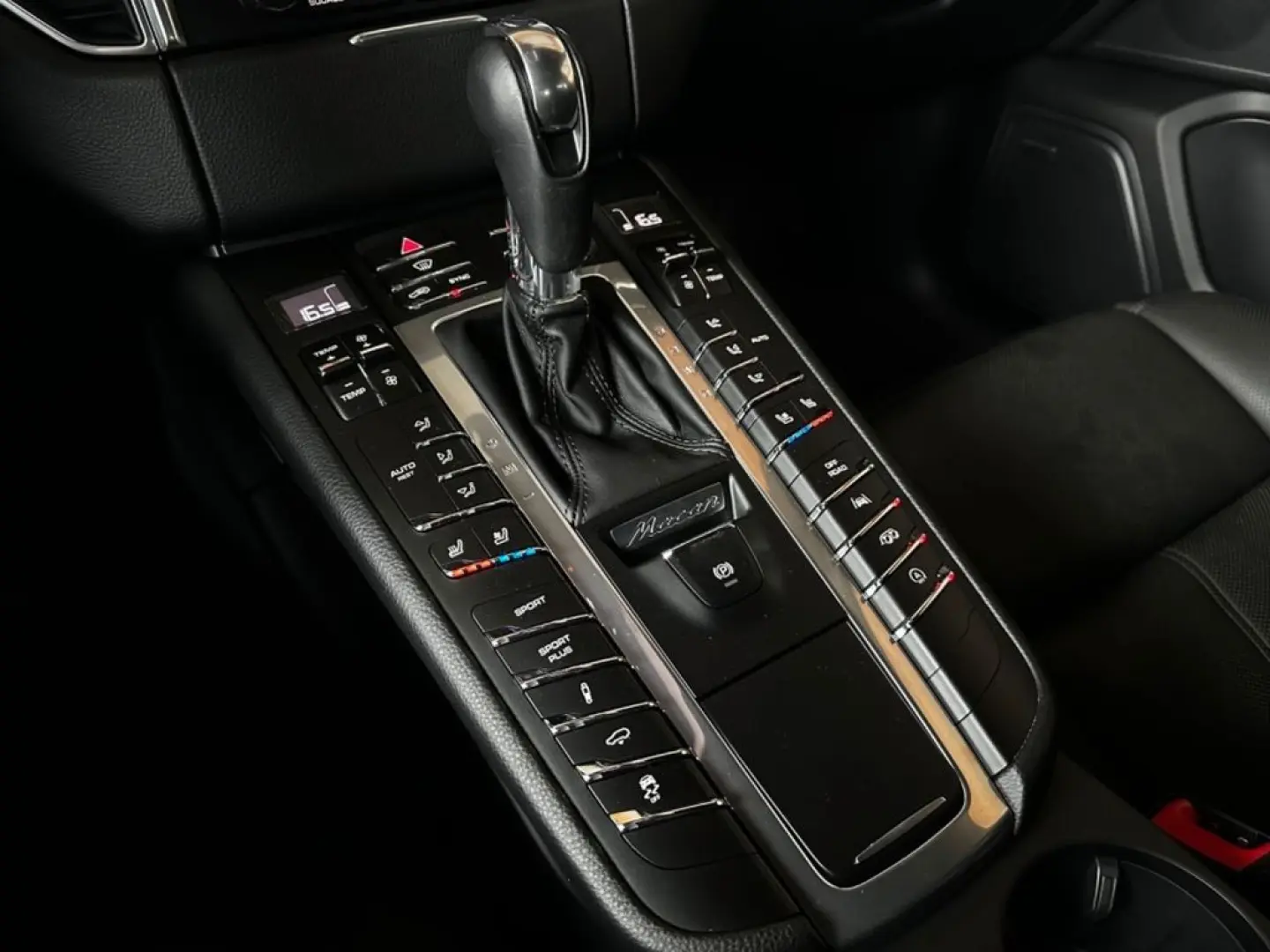 Macan RFK KLAPPEN AGA PANO BOSE SPORT CHRONO