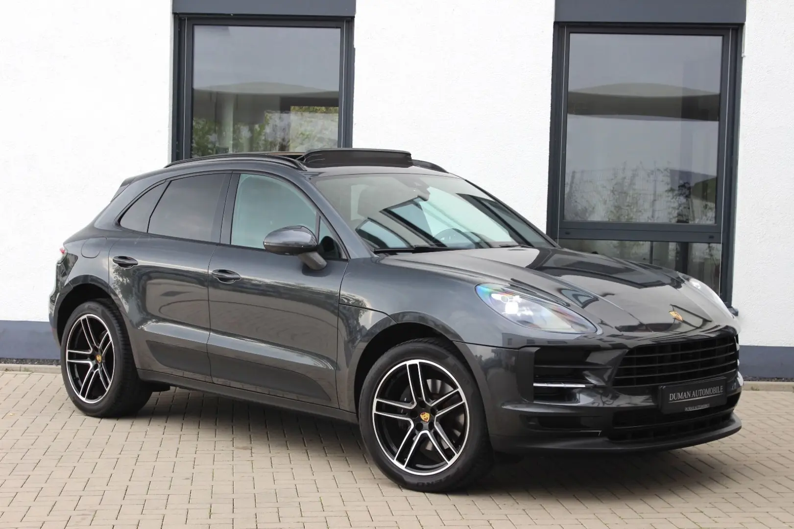 Macan 2.0 TFSI SPORTPAKET LED PANO 20 ZOLL 1.HD