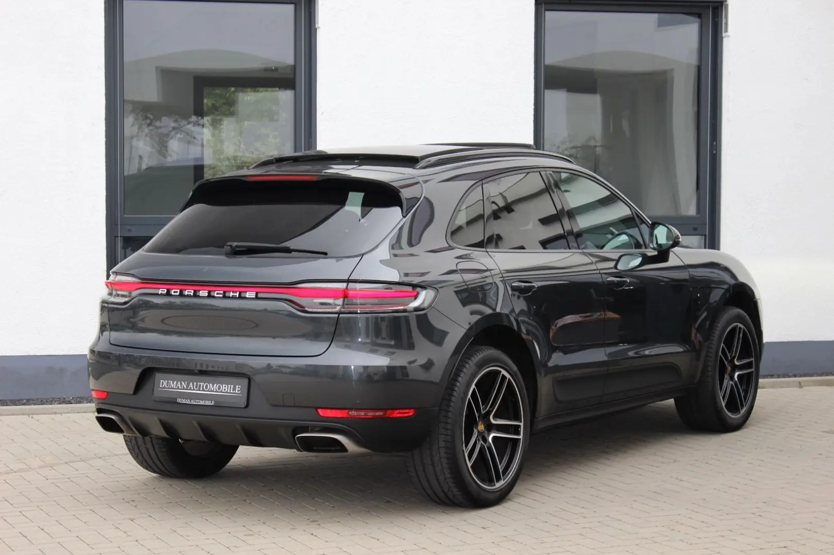 Macan 2.0 TFSI SPORTPAKET LED PANO 20 ZOLL 1.HD