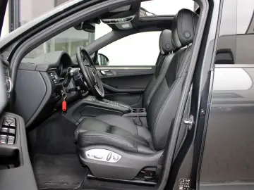 Macan 2.0 TFSI SPORTPAKET LED PANO 20 ZOLL 1.HD