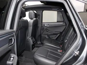 Macan 2.0 TFSI SPORTPAKET LED PANO 20 ZOLL 1.HD