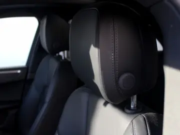 Macan 2.0 TFSI SPORTPAKET LED PANO 20 ZOLL 1.HD