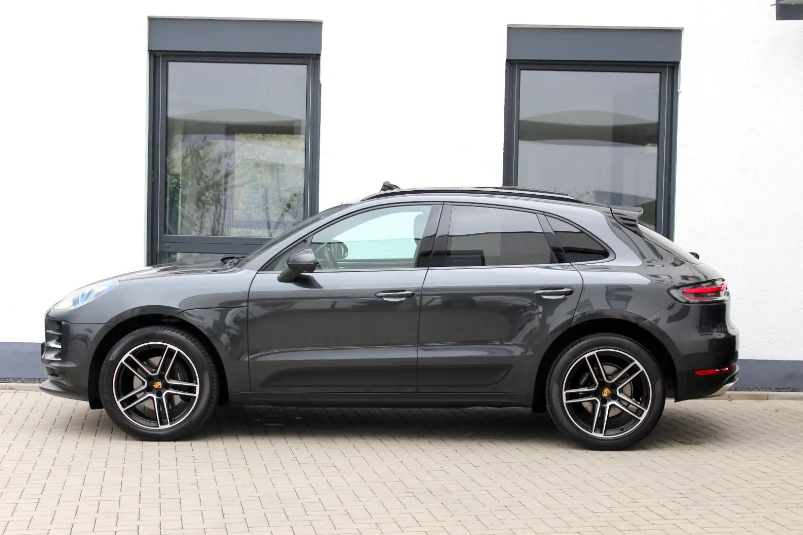 Macan 2.0 TFSI SPORTPAKET LED PANO 20 ZOLL 1.HD