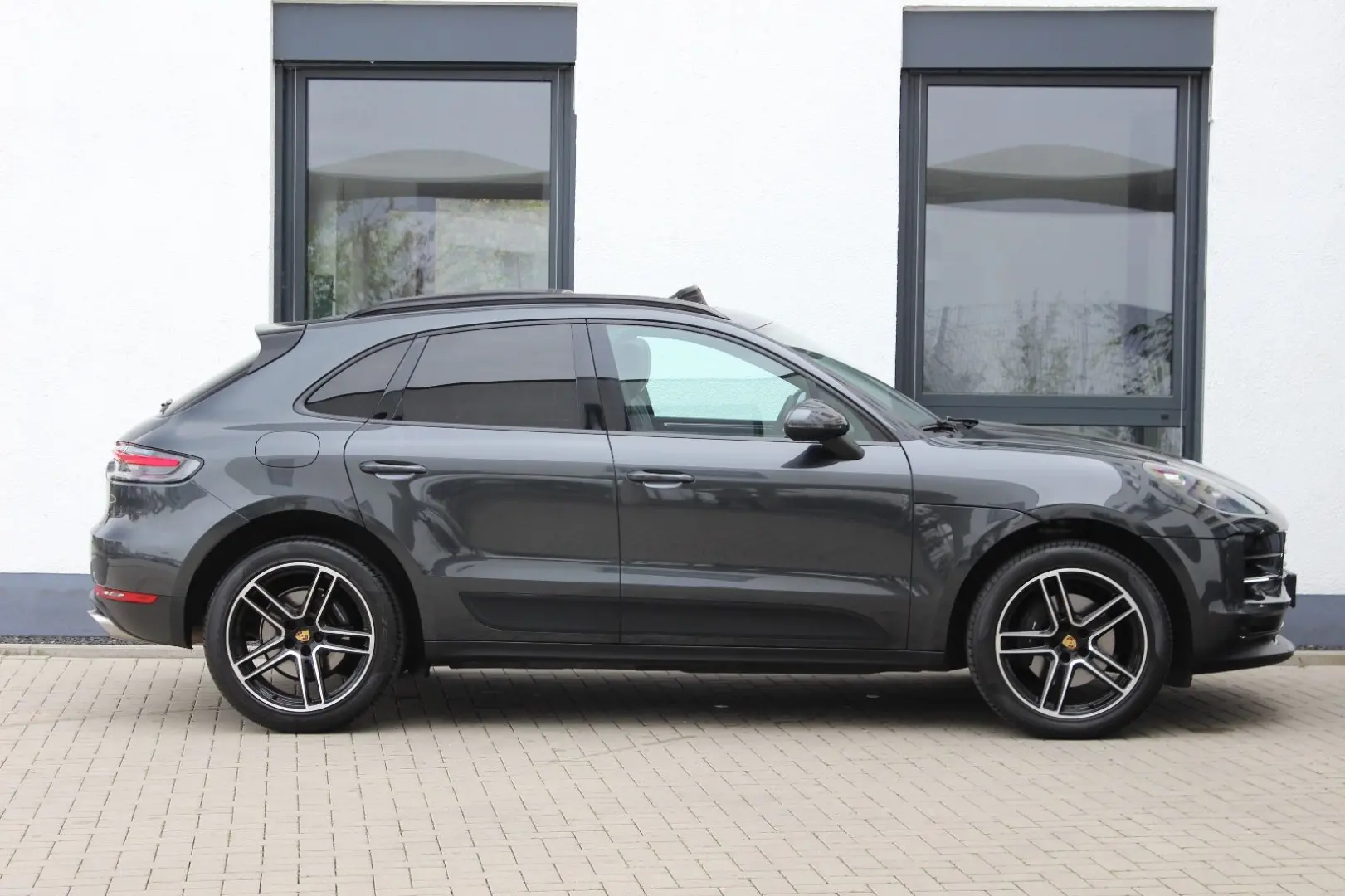 Macan 2.0 TFSI SPORTPAKET LED PANO 20 ZOLL 1.HD