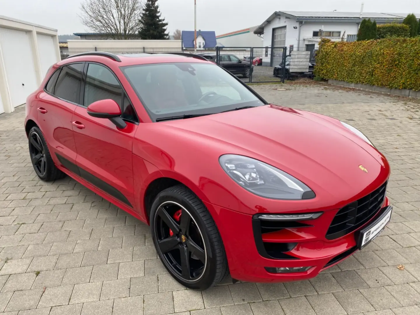 Macan GTS   1.Hand