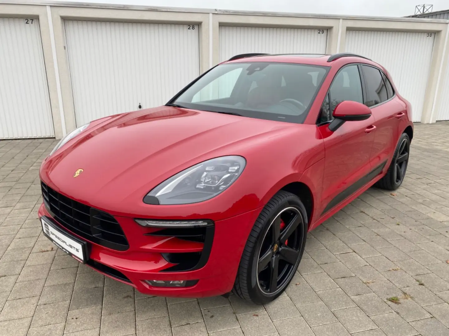 Macan GTS   1.Hand