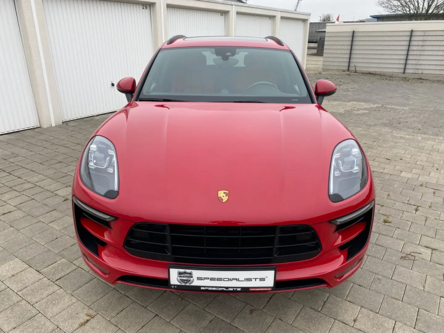 Macan GTS   1.Hand
