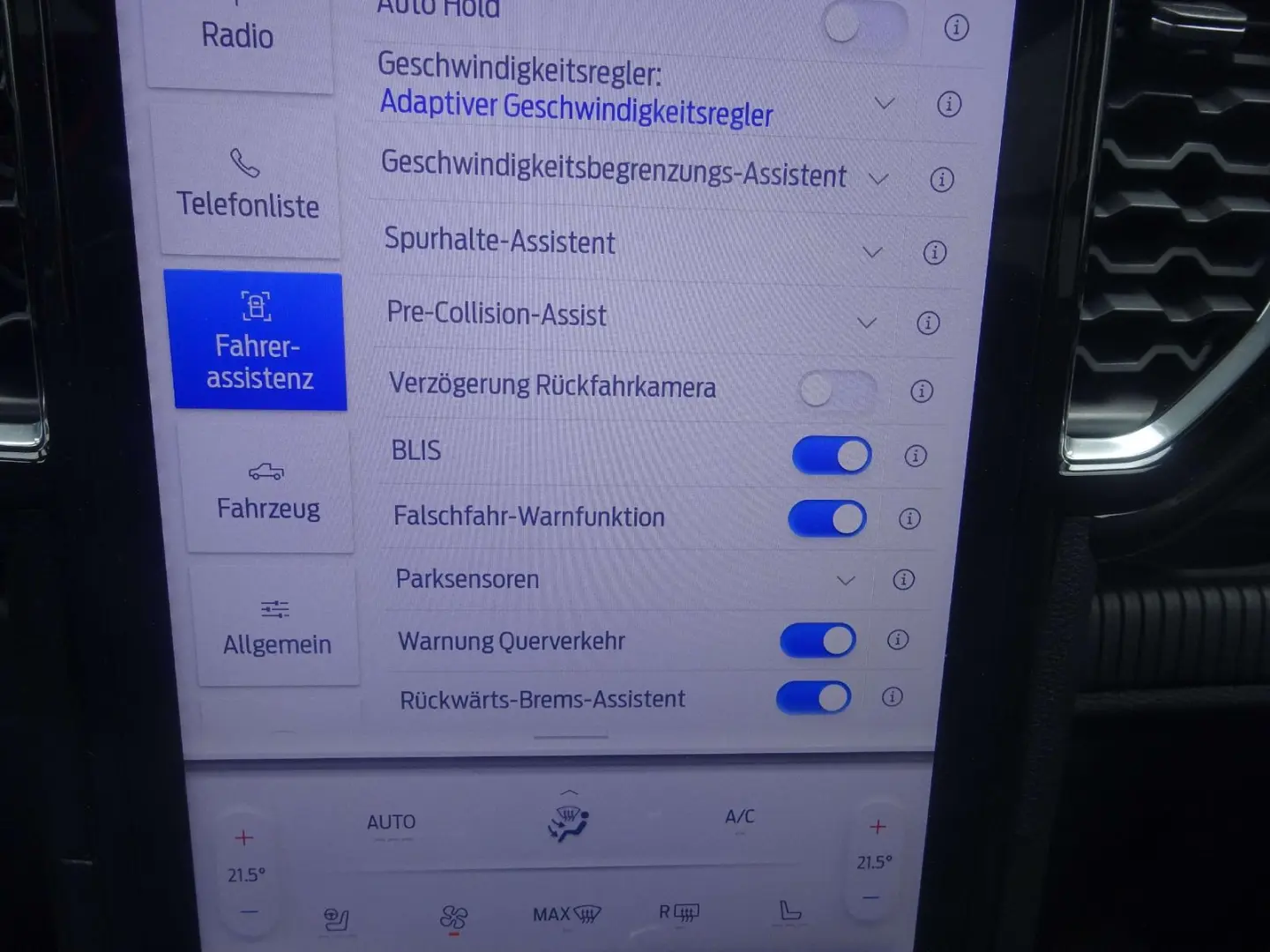 Ranger Wildtrak 4WD Doppelkabine AHK Laderaumrol