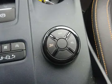 Ranger Wildtrak 4WD Doppelkabine AHK Laderaumrol