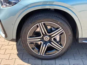 GLC 300 d 4M AMG Premium 20 Night AHK Panorama