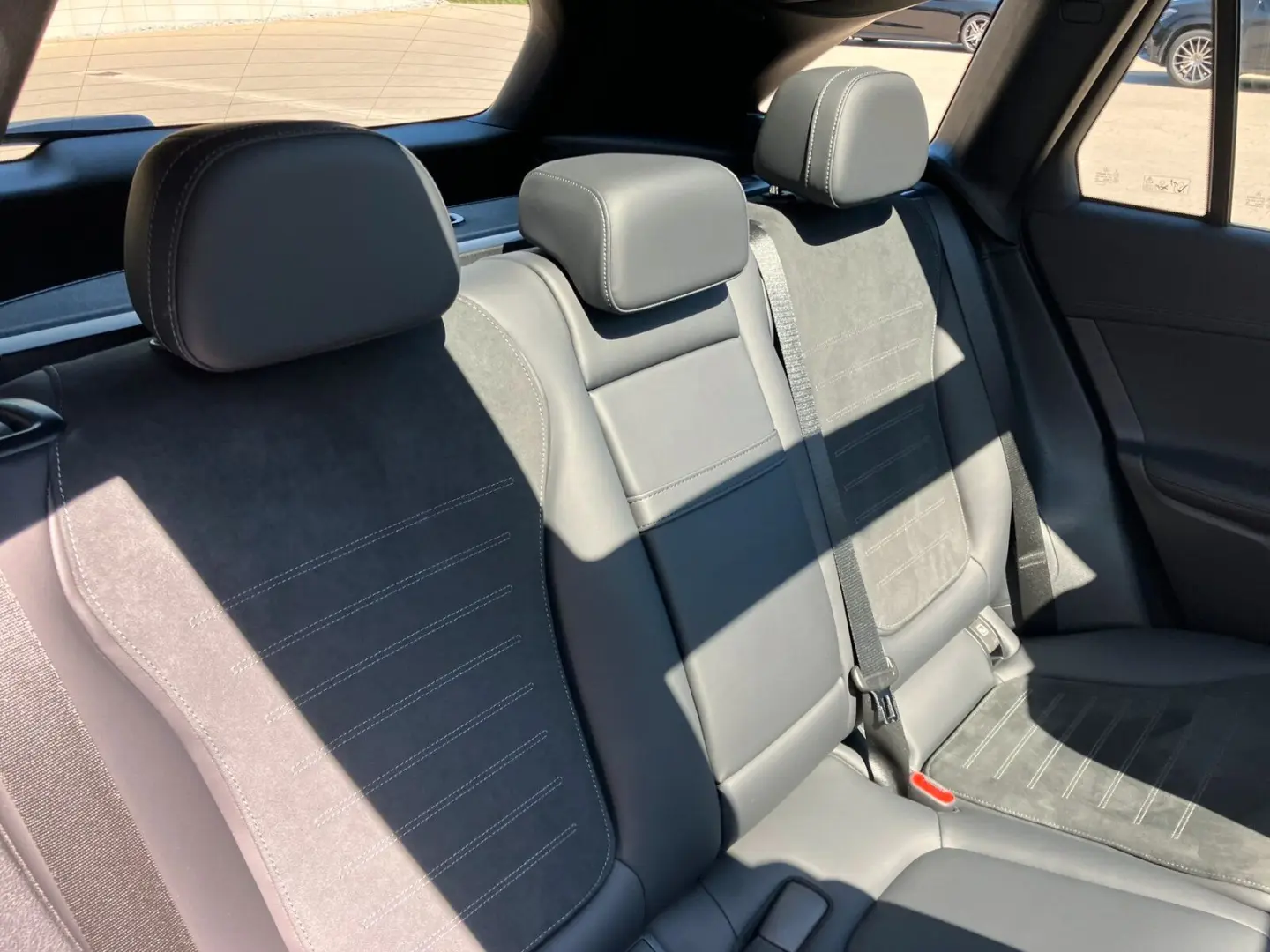 GLC 300 d 4M AMG Premium 20 Night AHK Panorama