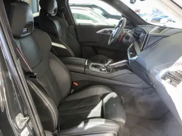 XM 23 Zoll M Fahrwerk Prof AHK Massage