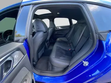 430d xDrive Gran Coupé    M-Sport ACC Laser 360