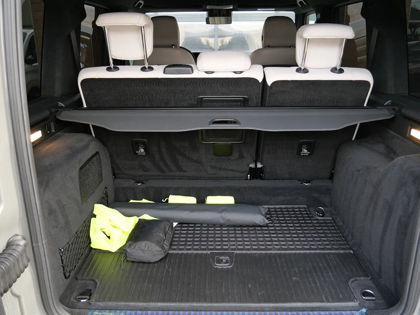 G 63 AMG Manufaktur  Night  Multikontursitz  22'