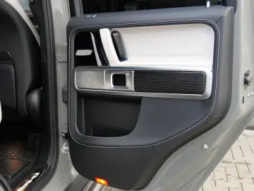 G 63 AMG Manufaktur  Night  Multikontursitz  22'