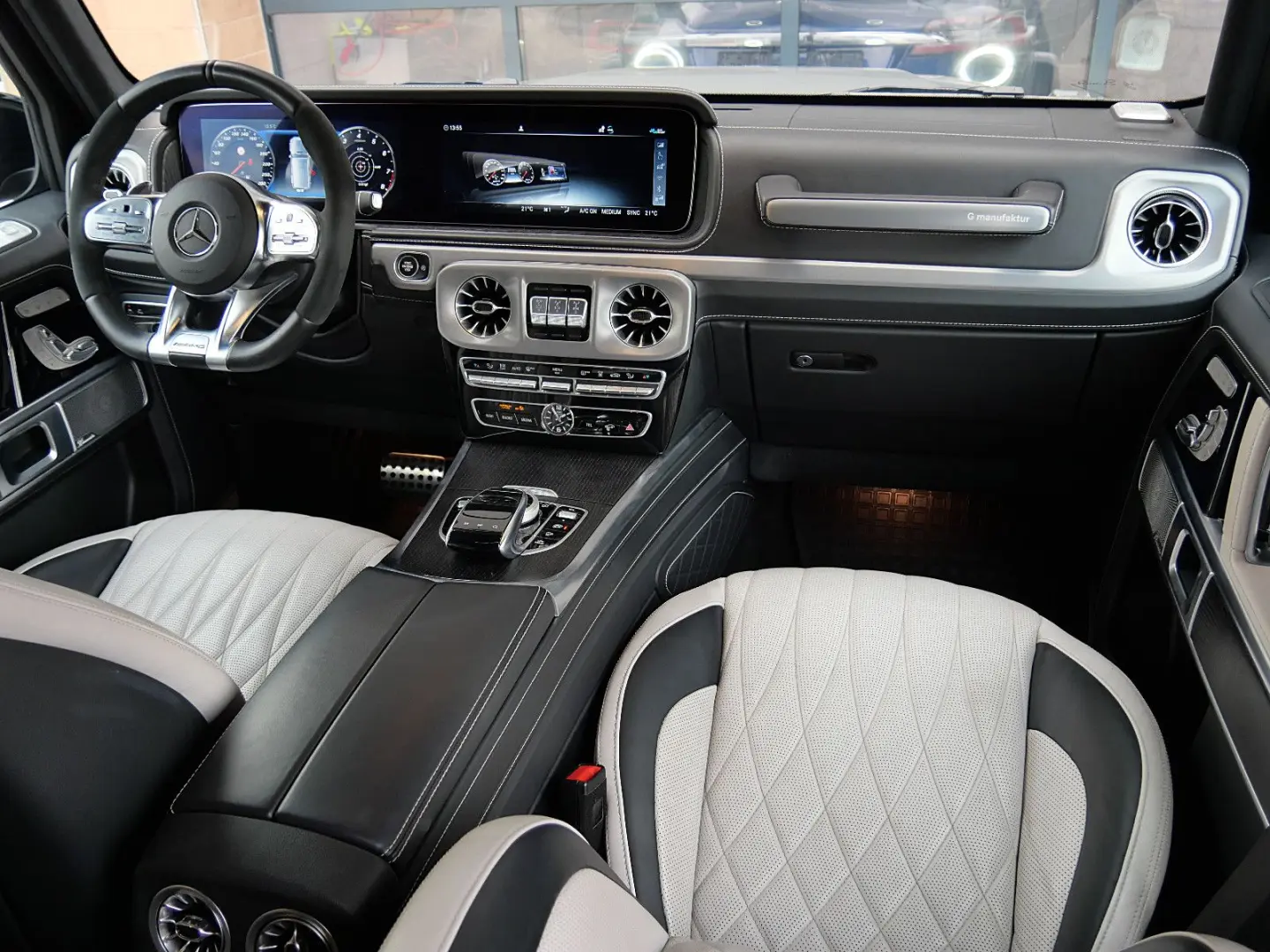 G 63 AMG Manufaktur  Night  Multikontursitz  22'