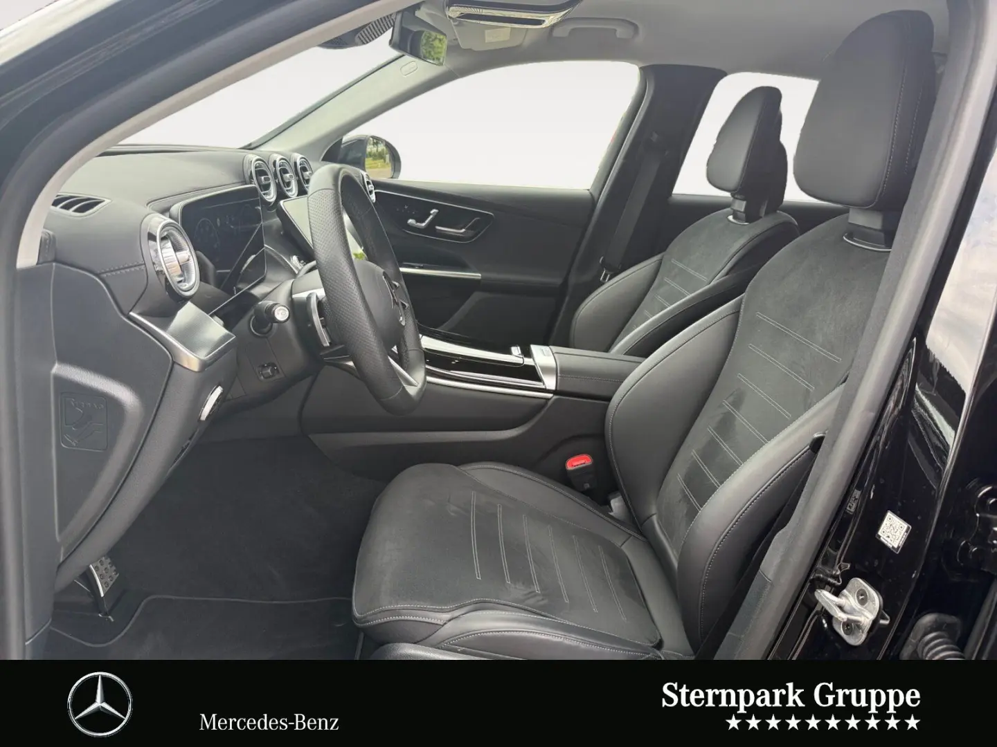 GLC 300 e AMG  AHK Distro 20  Digital Memory 360