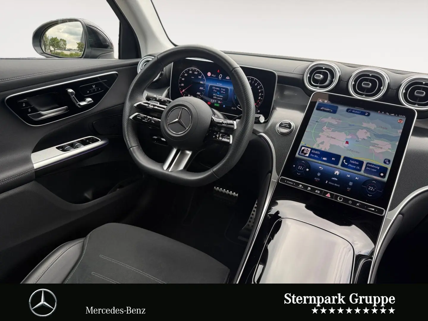 GLC 300 e AMG  AHK Distro 20  Digital Memory 360