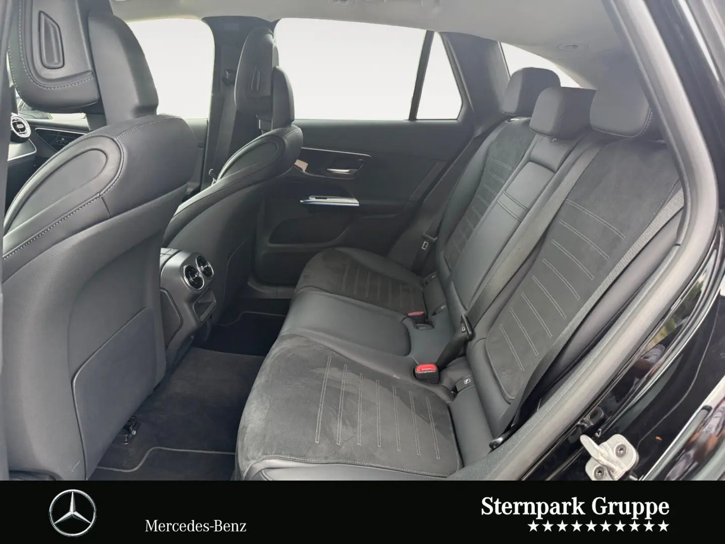 GLC 300 e AMG  AHK Distro 20  Digital Memory 360