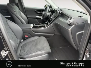 GLC 300 e AMG  AHK Distro 20  Digital Memory 360