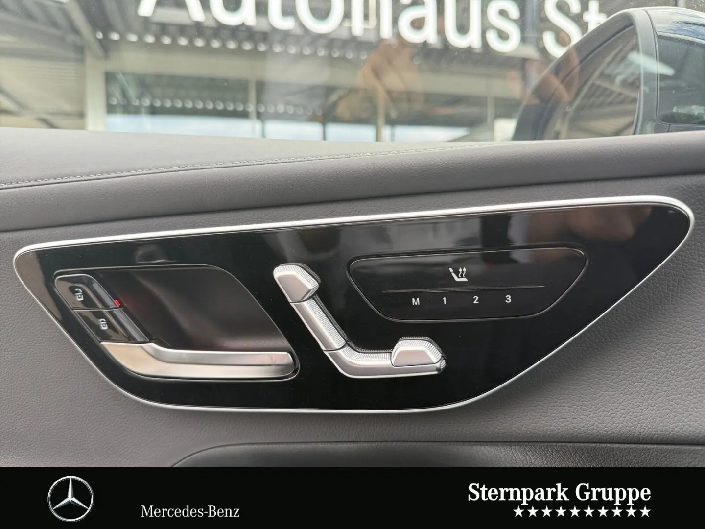 GLC 300 e AMG  AHK Distro 20  Digital Memory 360