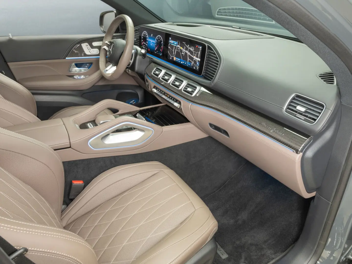 GLE 63S 4M Coupé Multibeam Distro Pano HUD NP211