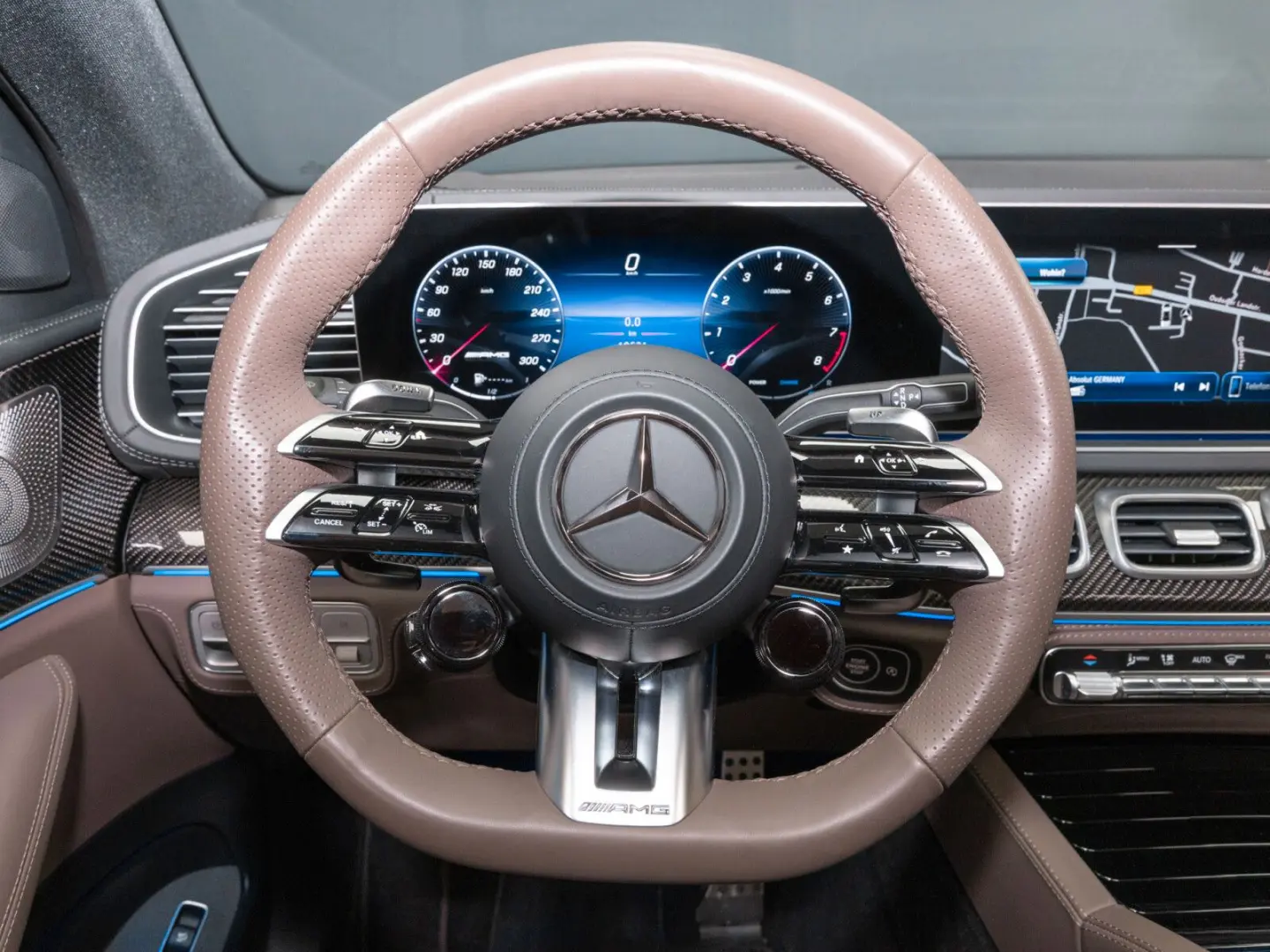 GLE 63S 4M Coupé Multibeam Distro Pano HUD NP211