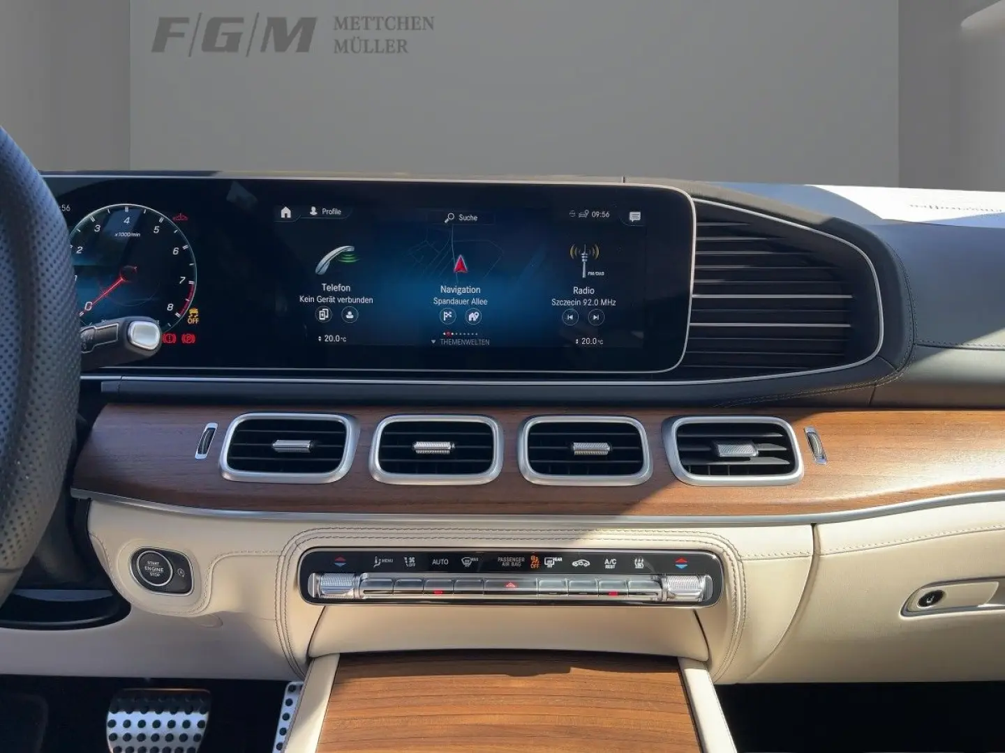 GLE 63 AMG 4M  Burm HUD KeyGo MBeam S-Dach TWA