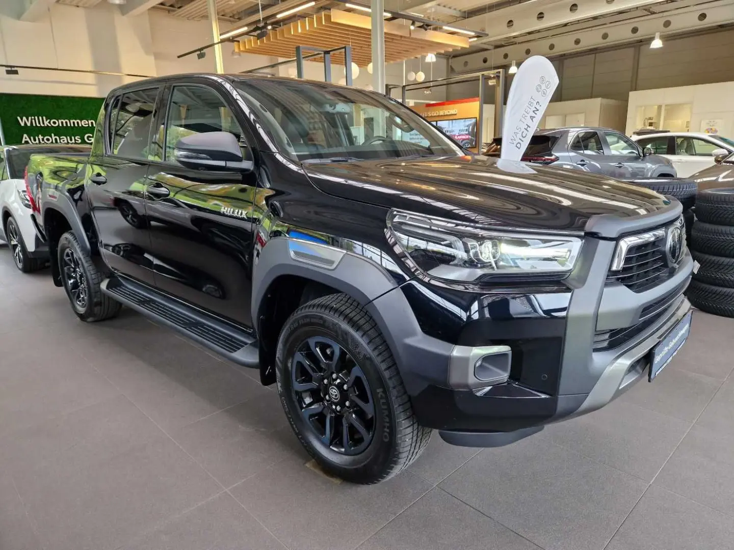 HiLux D-4D 4x4 Double Cab Autm. Invincible