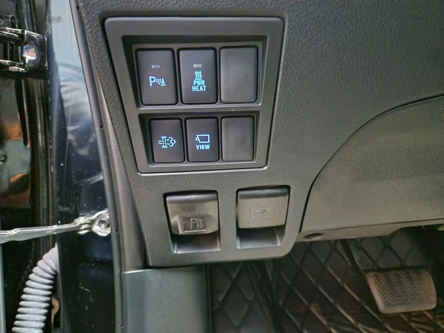 HiLux D-4D 4x4 Double Cab Autm. Invincible