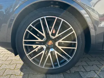 Cayenne Coupe Turbo Rad Luft Bose Pano