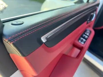 Macan Pano.21 RS Spyder PASM LED 14-Wege sitze