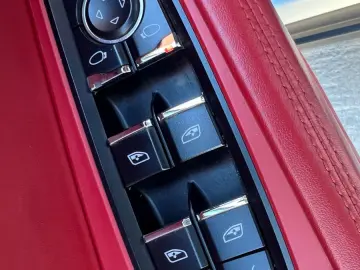 Macan Pano.21 RS Spyder PASM LED 14-Wege sitze