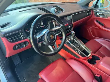 Macan Pano.21 RS Spyder PASM LED 14-Wege sitze