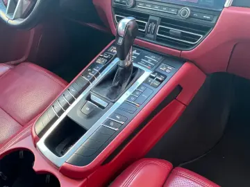 Macan Pano.21 RS Spyder PASM LED 14-Wege sitze