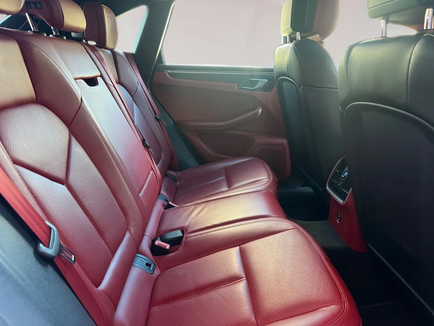 Macan Pano.21 RS Spyder PASM LED 14-Wege sitze