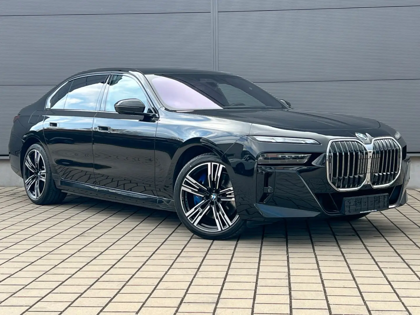 750e Lim xDrive M Sport Integral Pano Sky Lounge