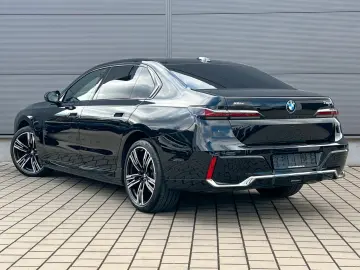 750e Lim xDrive M Sport Integral Pano Sky Lounge