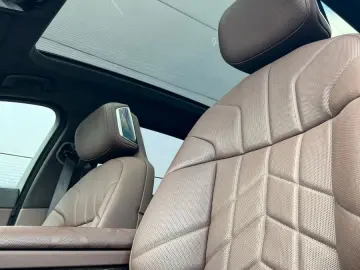 750e Lim xDrive M Sport Integral Pano Sky Lounge