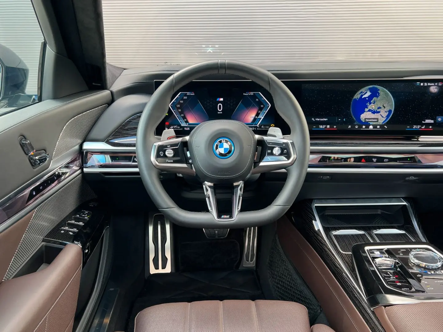 750e Lim xDrive M Sport Integral Pano Sky Lounge