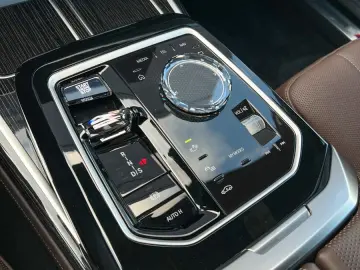 750e Lim xDrive M Sport Integral Pano Sky Lounge