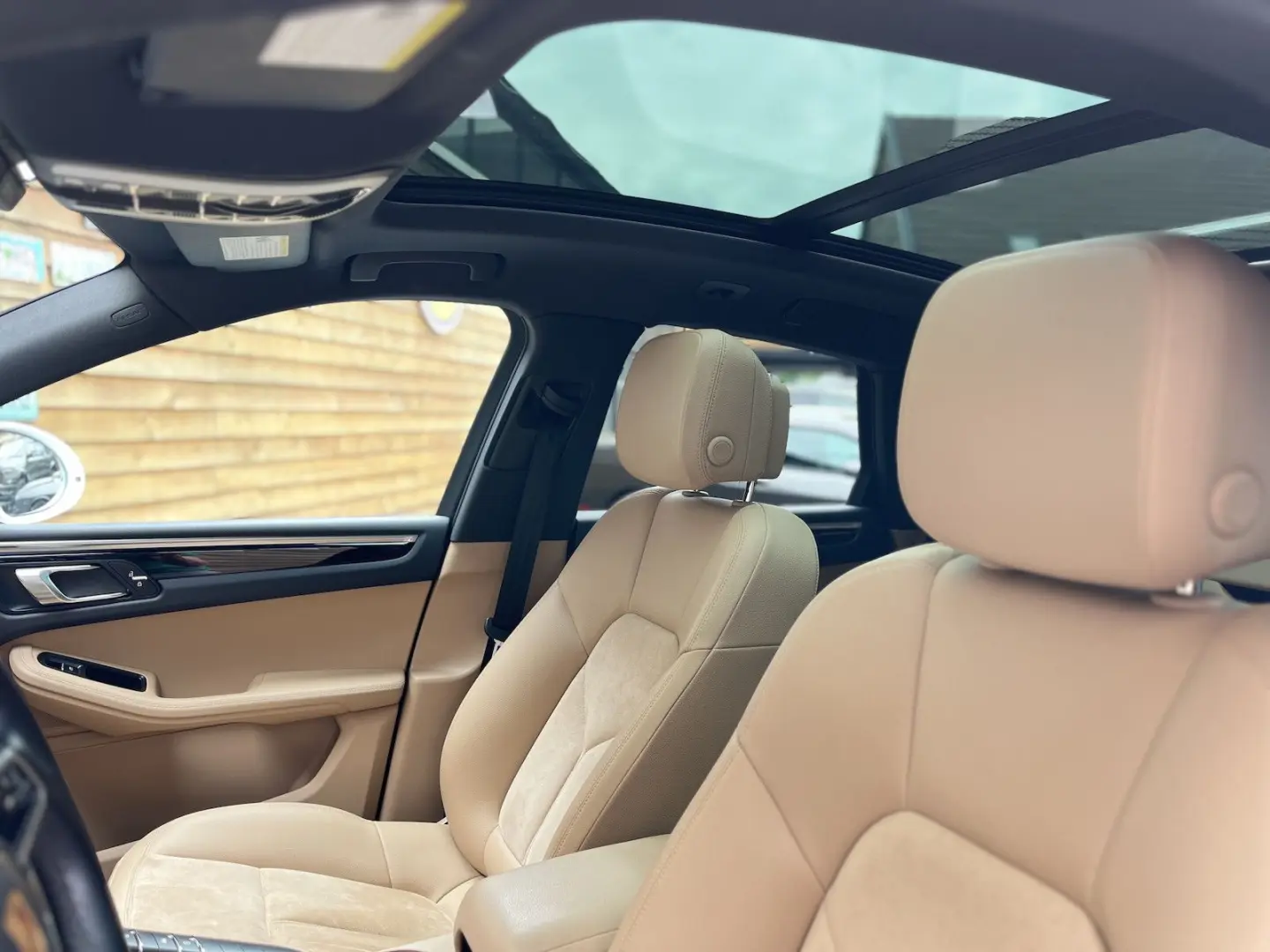 Macan Pano Navi SHZ LED Kamera