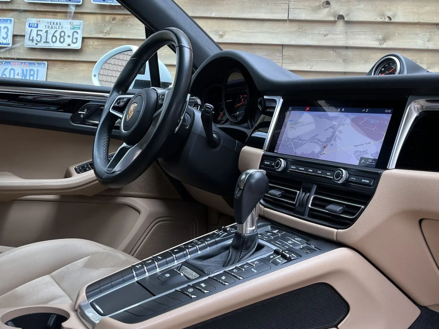 Macan Pano Navi SHZ LED Kamera