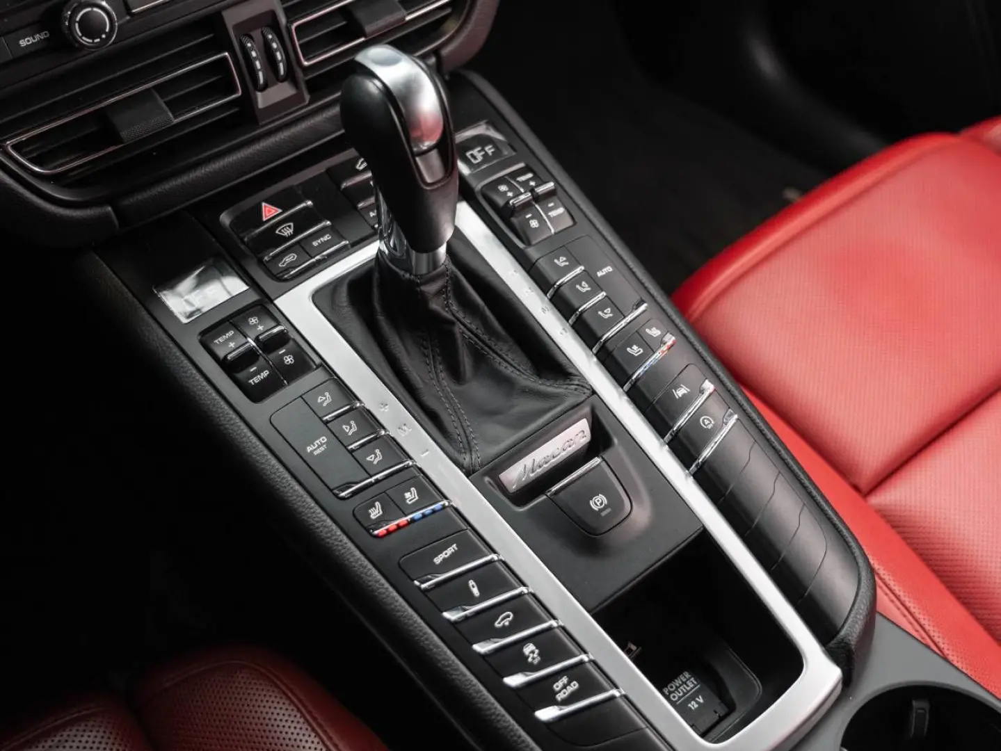 Porsche Macan 180kW   245hp