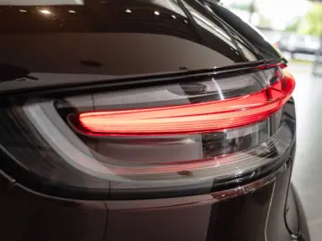 Porsche Macan 180kW   245hp