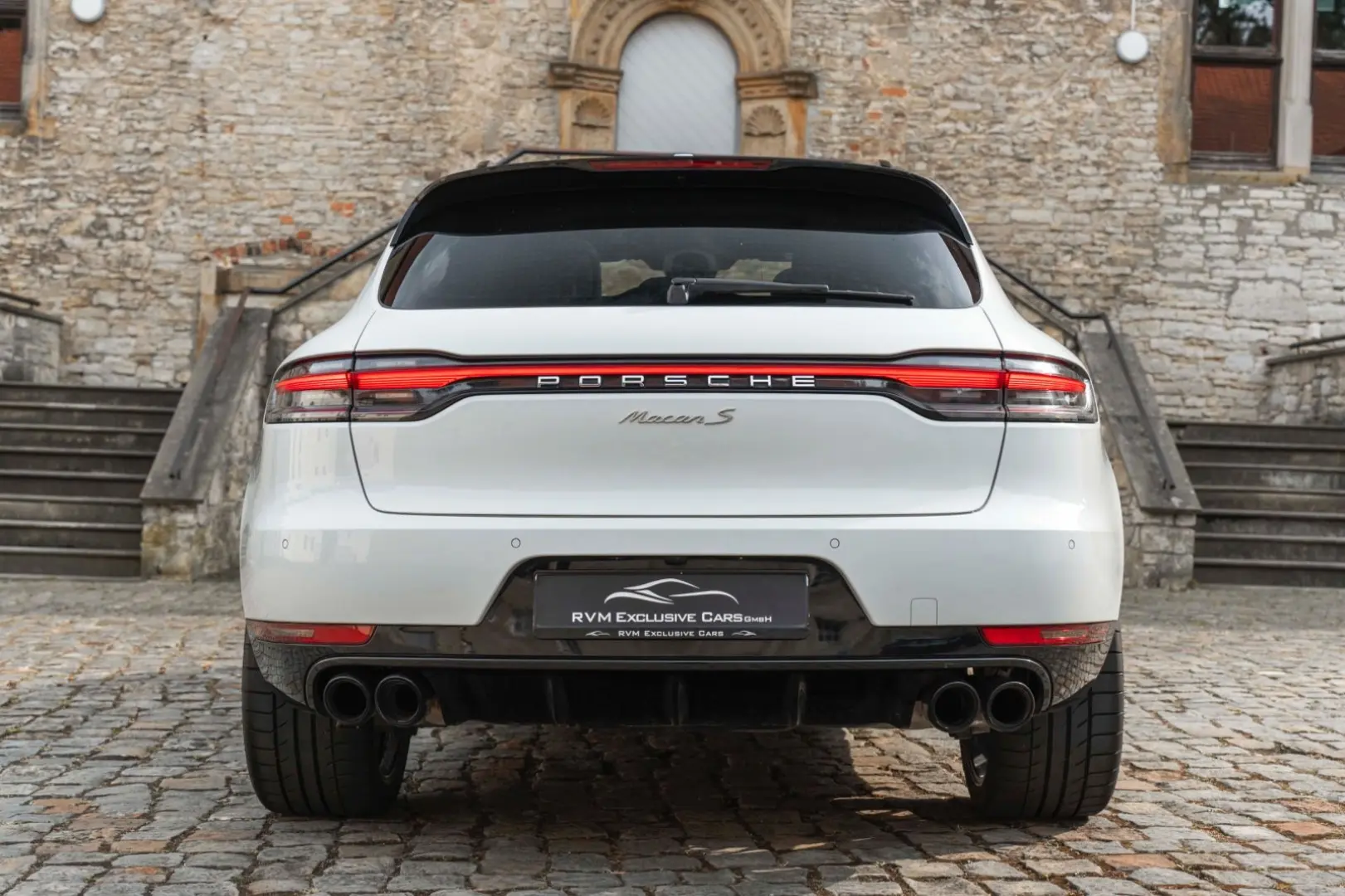 Macan S BOSE LED KAM CHRONO PANO CARPLAY