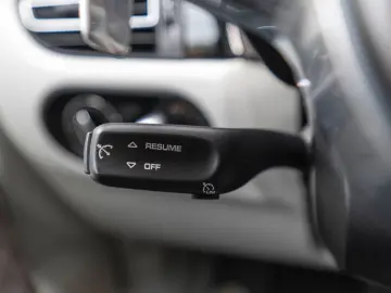 Macan S BOSE LED KAM CHRONO PANO CARPLAY