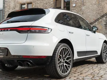 Macan S BOSE LED KAM CHRONO PANO CARPLAY