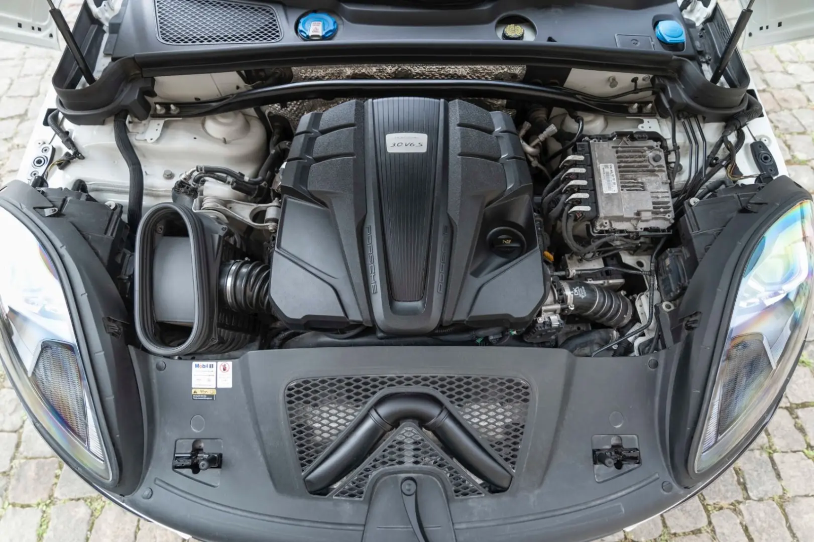 Macan S BOSE LED KAM CHRONO PANO CARPLAY