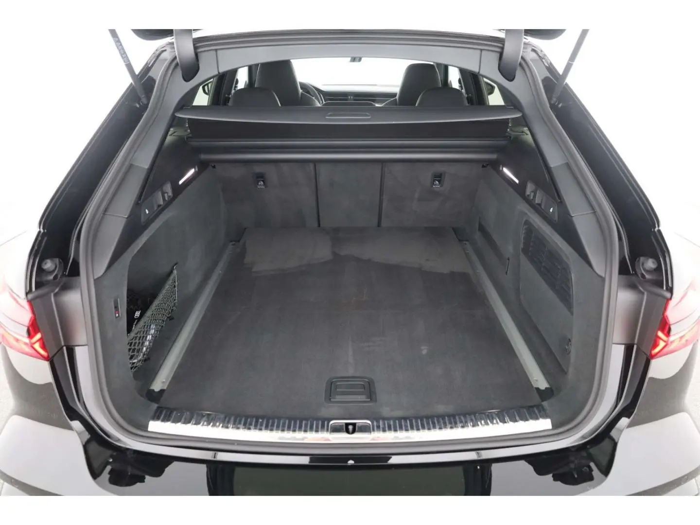 RS6 Avant quattro LP  175.510 B&O Pano